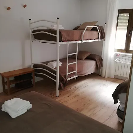 Hostel.B-3